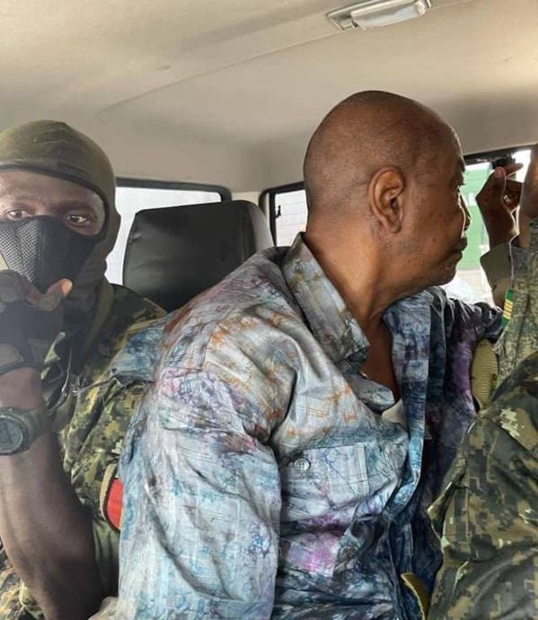 Guinée : Alpha Condé transféré en banlieue de Conakry