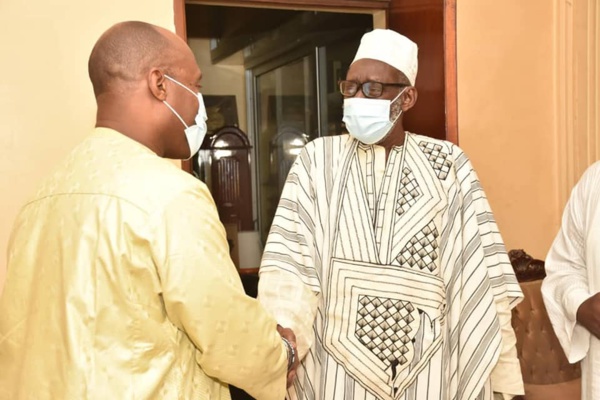 Barthélémy DIAS reçu par le Khalif général de la famille "Oumarienne"