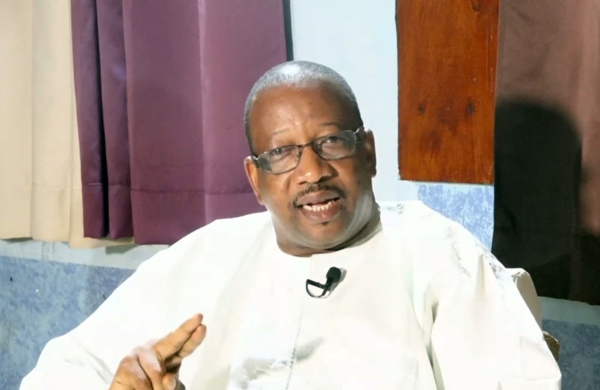 Mamma Kandeh : "Que le Sénégal cesse de s’impliquer dans nos affaires électorales" Mamma Kandeh : "Que le Sénégal cesse de s’impliquer dans nos affaires électorales"