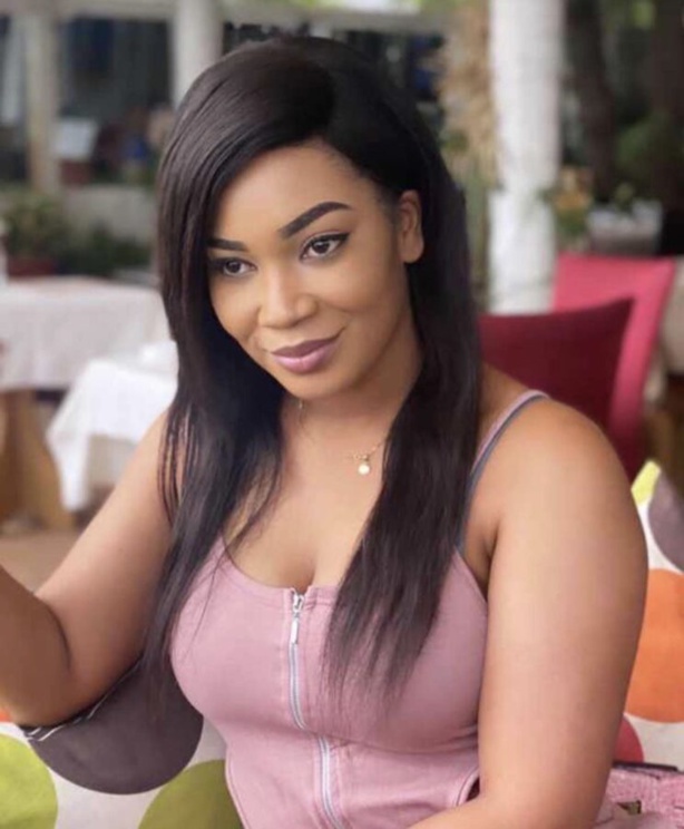 La charmante Anna de la série « Valeurs »