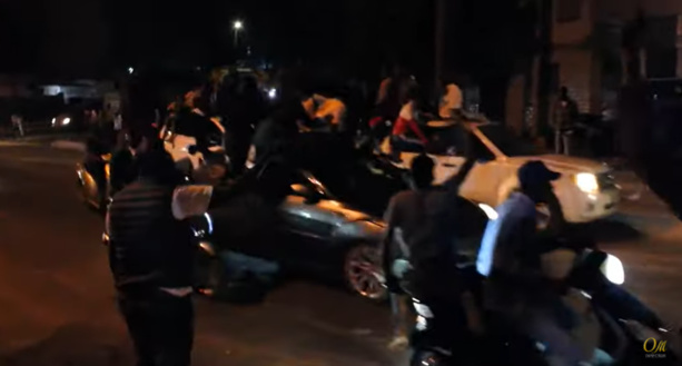 Face-à-face avec Ama Baldé: Le cortège de Modou Lô caillassé à Pikine (vidéo) Face-à-face avec Ama Baldé: Le cortège de Modou Lô caillassé à Pikine (vidéo)