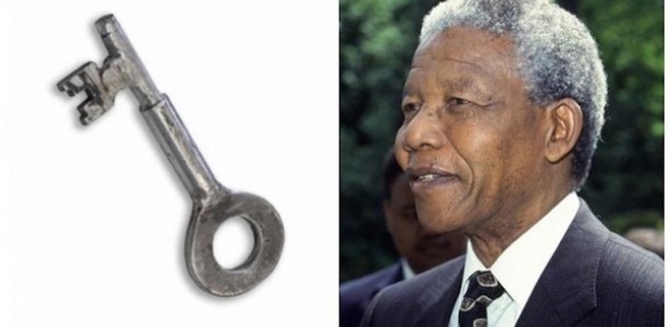 Vente aux enchères de la clé de la cellule de Mandela : L’Afrique du Sud en colère Vente aux enchères de la clé de la cellule de Mandela : L’Afrique du Sud en colère
