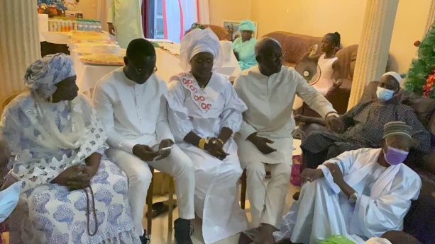 La journaliste Thioro Mbar Ndiaye s'est mariée (images) La journaliste Thioro Mbar Ndiaye s'est mariée (images)