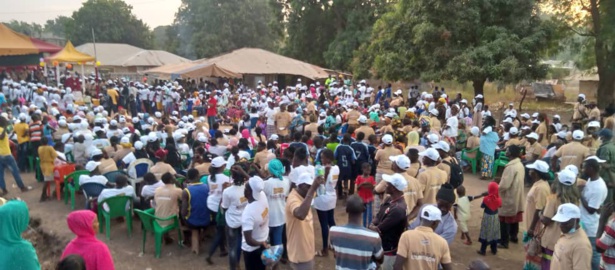 Locales 2022 : La candidate Benno Book Yaakaar Victorine anquediche Ndeye mobilise à Niaguis