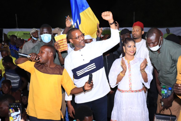 Kalda : Aissatou Tipa Diallo officialise son soutien à Mame Boye DIAO Kalda : Aissatou Tipa Diallo officialise son soutien à Mame Boye DIAO