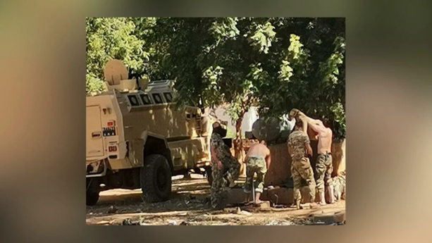 Mali: Les premières images des 200 mercenaires du groupe Wagner à Ségou Mali: Les premières images des 200 mercenaires du groupe Wagner à Ségou