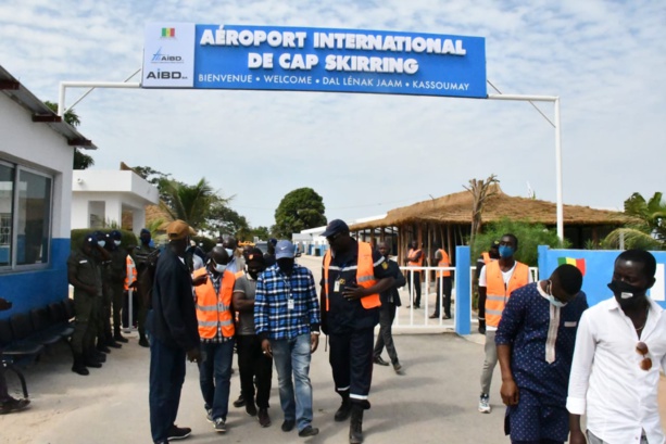 DOUDOU KA en visite à l'aéroport de Cap Skrring : «Nous allons maintenir le cap de la qualité » DOUDOU KA en visite à l'aéroport de Cap Skrring : «Nous allons maintenir le cap de la qualité »