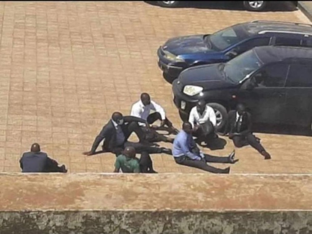 Coup d'Etat en cours en Guinée-Bissau : Des membres du gouvernement arrêtés...