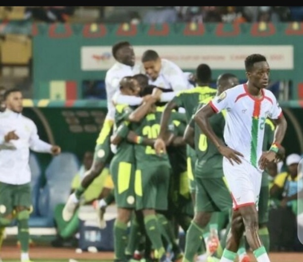 CAN 2022: le Sénégal maîtrise le Burkina Faso et va en finale CAN 2022: le Sénégal maîtrise le Burkina Faso et va en finale