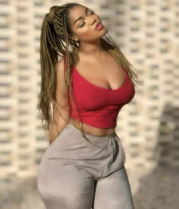 Les nouveaux clichés de la sublime Molly Fatimah : 100% Provocation!!!! Les nouveaux clichés de la sublime Molly Fatimah : 100% Provocation!!!!