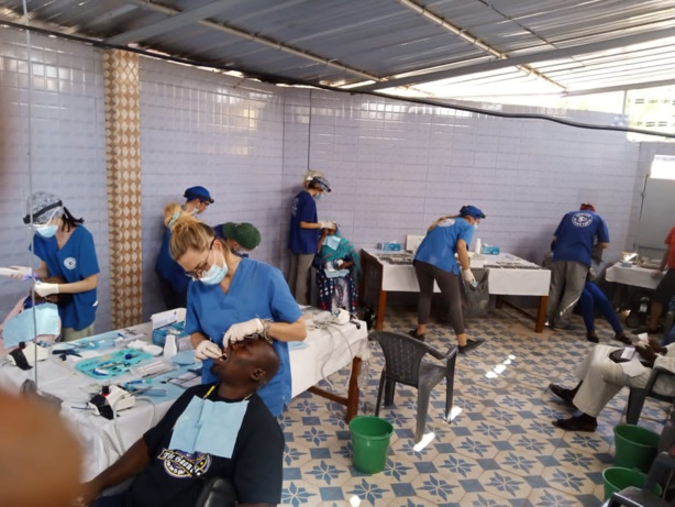 Ziguinchor : 1000 personnes consultées gratuitement grâce à la mutuelle de santé des agents de l'Etat (vidéo) Ziguinchor : 1000 personnes consultées gratuitement grâce à la mutuelle de santé des agents de l'Etat (vidéo)