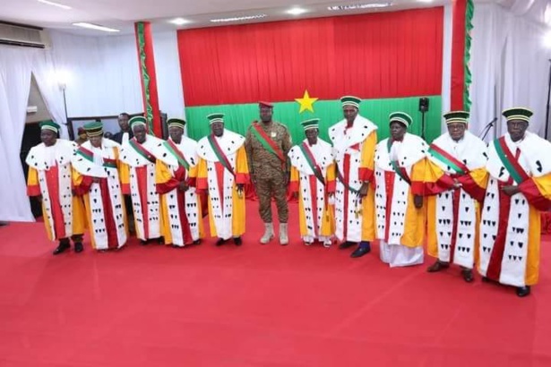 Le lieutenant-colonel Damiba investi président du Burkina Faso Le lieutenant-colonel Damiba investi président du Burkina Faso