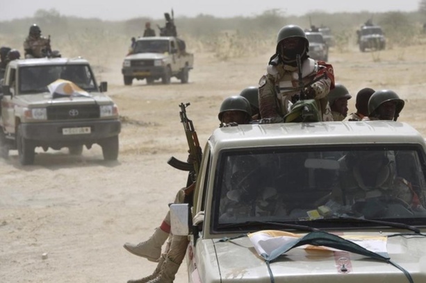 Mali: 8 soldats tués et plus de 50 "terroristes neutralisés"
