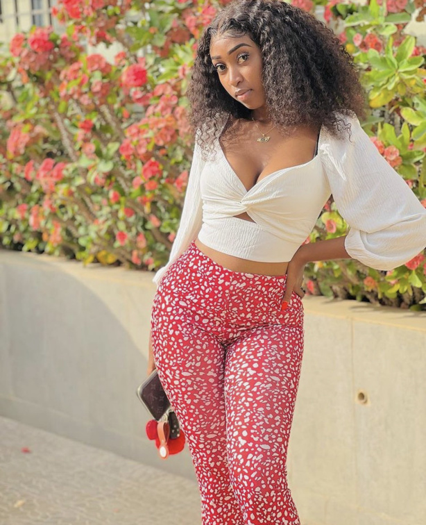 Les nouveaux clichés de la charmante actrice Tatira Sow Les nouveaux clichés de la charmante actrice Tatira Sow