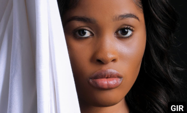 Interview de Adji Sarr au journal "Le Monde" : l'internationalisation d'une baudruche dégonflée Interview de Adji Sarr au journal "Le Monde" : l'internationalisation d'une baudruche dégonflée