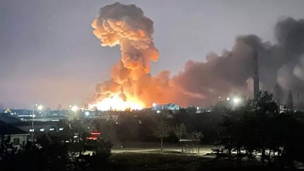 Ukraine: l'explosion près de la gare de Kiev causée par un missile russe détourné