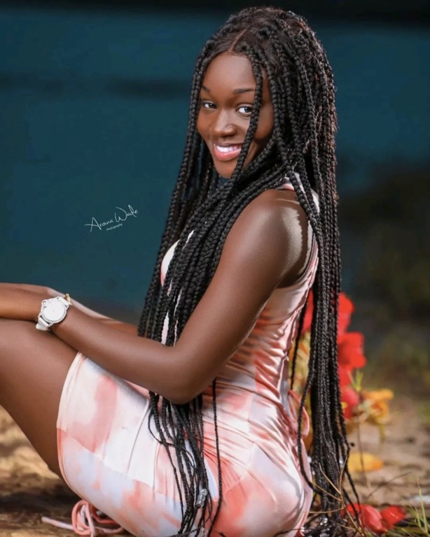 La charmante Ndakhté Lô à la noirceur d’ébène!!! La charmante Ndakhté Lô à la noirceur d’ébène!!!