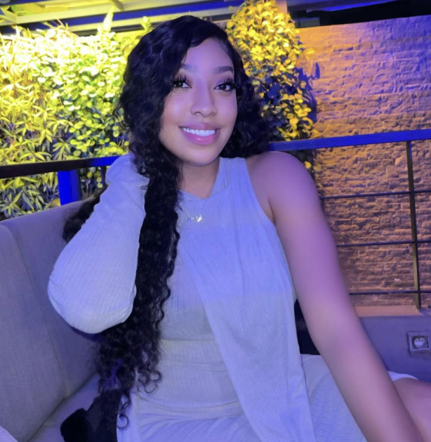 Les nouveaux clichés de la ravissante Zeyna Ndour Les nouveaux clichés de la ravissante Zeyna Ndour