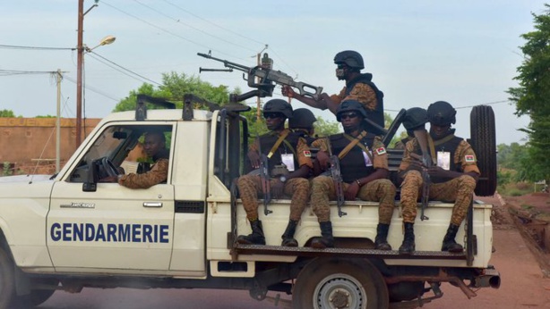 Burkina Faso: treize gendarmes tués lors d'une embuscade dans le Centre-Nord