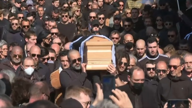 France : Obsèques d'Yvan Colonna: les images de la procession funéraire à Cargèse France : Obsèques d'Yvan Colonna: les images de la procession funéraire à Cargèse