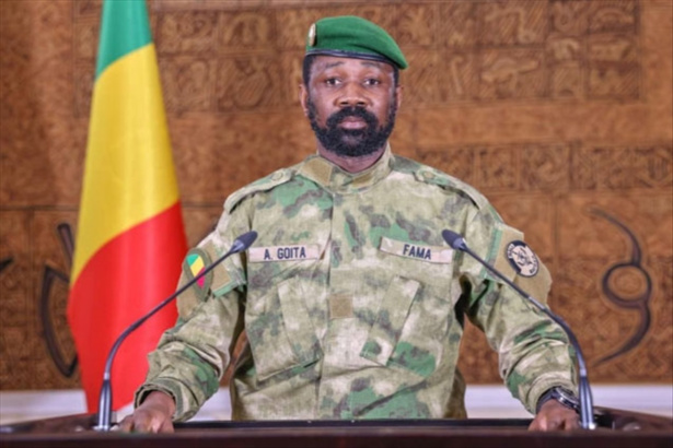 Mali :Le service militaire désormais obligatoire pour les admis à la fonction publique (Président Goïta) Mali :Le service militaire désormais obligatoire pour les admis à la fonction publique (Président Goïta)