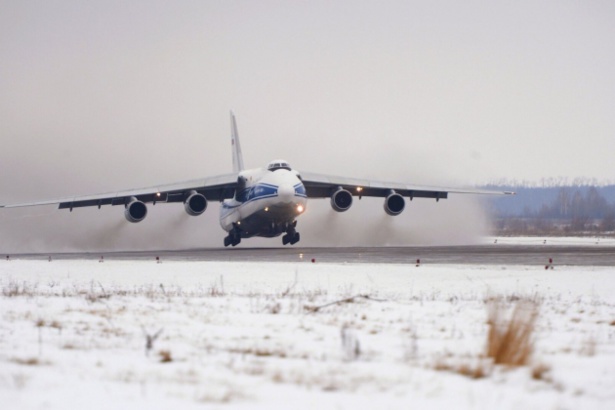 12 avions de transport russes confisqués en Ukraine 12 avions de transport russes confisqués en Ukraine