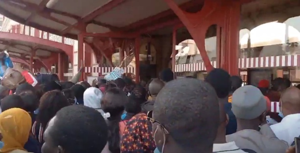 Bousculade à la Gare du TER : les signes d’une capitale qui étouffe Bousculade à la Gare du TER : les signes d’une capitale qui étouffe