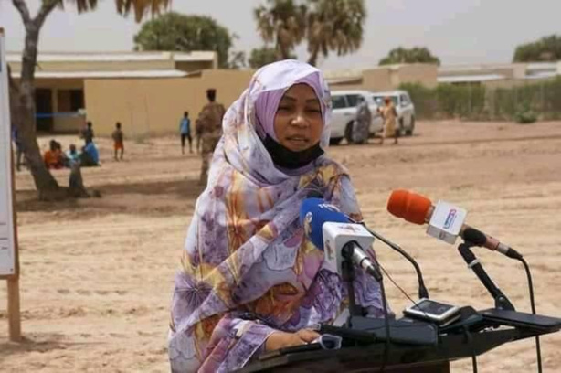 Tchad : La veuve de Deby s'écroule en plein discours 