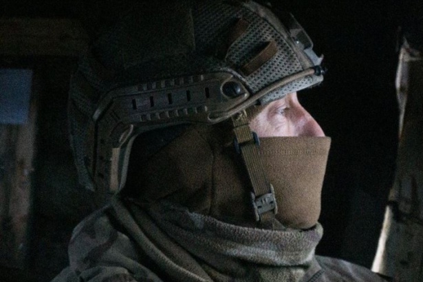 Guerre en Ukraine : Le célèbre mercenaire britannique Aiden Aislin a été capturé à Marioupol Guerre en Ukraine : Le célèbre mercenaire britannique Aiden Aislin a été capturé à Marioupol