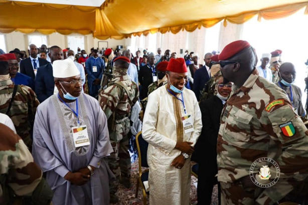 Guinée : la junte détaille les étapes menant à la restitution du pouvoir aux civils Guinée : la junte détaille les étapes menant à la restitution du pouvoir aux civils