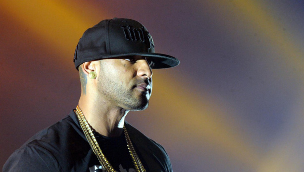 Le rappeur Booba décroche son premier disque de diamant pour l'album "Trône" .