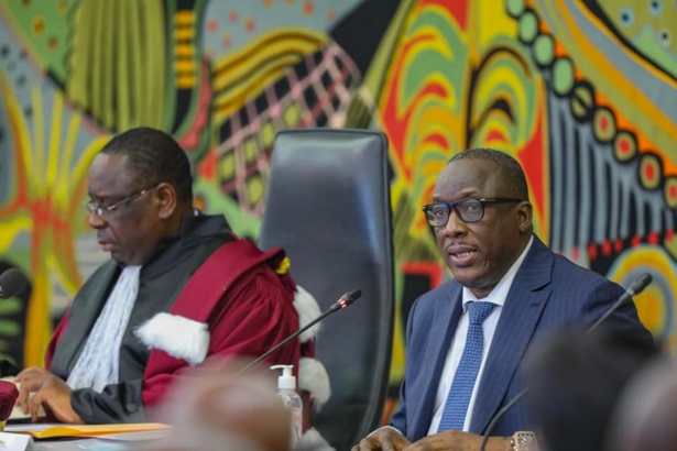 Cheikh .O. Anne : "Je demande à tous les patriotes de se lever pour défendre la République, pour barrer la route aux menteurs..." Cheikh .O. Anne : "Je demande à tous les patriotes de se lever pour défendre la République, pour barrer la route aux menteurs..."