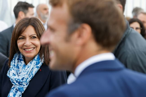 Macron voulait faire scintiller la Tour Eiffel dimanche soir ? la maire de Paris a dit non