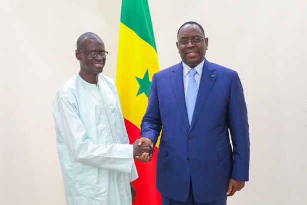 Yewwi Askan Wi perd son maire à Bambey : Assane Dia dit oui à Macky Yewwi Askan Wi perd son maire à Bambey : Assane Dia dit oui à Macky