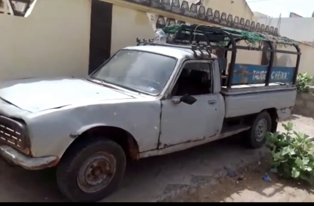 Drapeau du chef de l'État à Diourbel : Voici le véhicule qui a transporté la délégation de Kaffrine (Vidéo) Drapeau du chef de l'État à Diourbel : Voici le véhicule qui a transporté la délégation de Kaffrine (Vidéo)