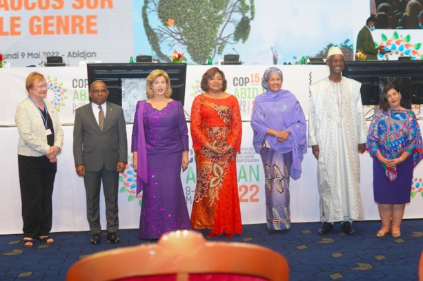 COP 15/ CAUCUS SUR LE GENRE : Dominique Ouattara fait un plaidoyer pour la création d’une banque pour les femmes rurales et leur accès au foncier COP 15/ CAUCUS SUR LE GENRE : Dominique Ouattara fait un plaidoyer pour la création d’une banque pour les femmes rurales et leur accès au foncier