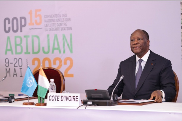 Abidjan ouverture officielle de la Cop 15 : Le président Ouattara appelle a la mobilisation collective pour la restauration des terres dégradées Abidjan ouverture officielle de la Cop 15 : Le président Ouattara appelle a la mobilisation collective pour la restauration des terres dégradées