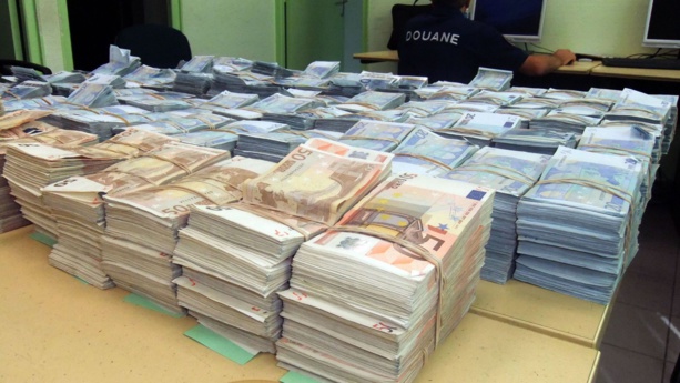 Trafic de billets noirs : une épouse de militaire se fait escroquer 5 millions