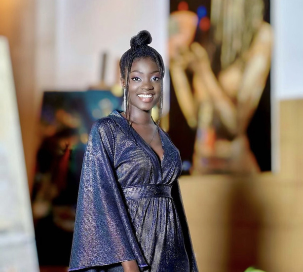 L’actrice Yakhara Gueye alias Ndeye Marie dans une superbe tenue L’actrice Yakhara Gueye alias Ndeye Marie dans une superbe tenue