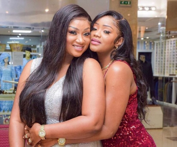 Fama Thioune et Adja Astou en toute complicité Fama Thioune et Adja Astou en toute complicité