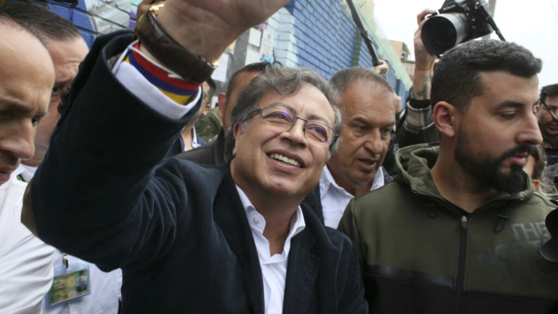 Présidentielle en Colombie: L'opposant de gauche Gustavo Petro remporte le premier tour devant l'indépendant Rodolfo Hernandez