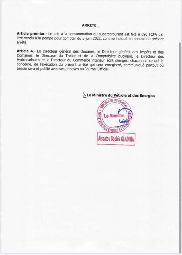 Hausse du prix de l'essence : Le litre vendu à la pompe passe à 890 Fcfa (Gouvernement) Hausse du prix de l'essence : Le litre vendu à la pompe passe à 890 Fcfa (Gouvernement)