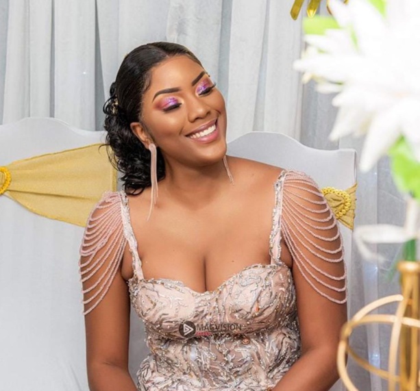 Alias Tah, la nouvelle belle femme de Tahirou Sarr Alias Tah, la nouvelle belle femme de Tahirou Sarr