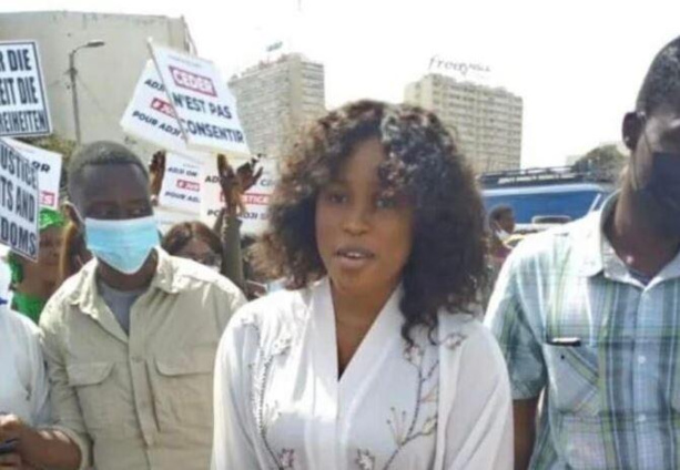 Après l'échec de leur communication, Adji Sarr vole au secours de Benno Book Yaakaar Après l'échec de leur communication, Adji Sarr vole au secours de Benno Book Yaakaar