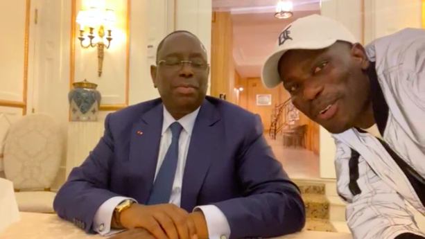 Catastrophe : Macky Sall et l'insulteur de Sonko en interview Catastrophe : Macky Sall et l'insulteur de Sonko en interview