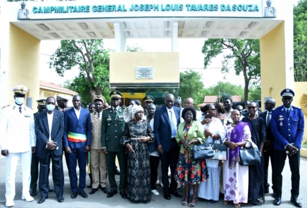 Thies : Le camp militaire porte désormais le nom du Général Louis Tavarez Da Souza Thies : Le camp militaire porte désormais le nom du Général Louis Tavarez Da Souza