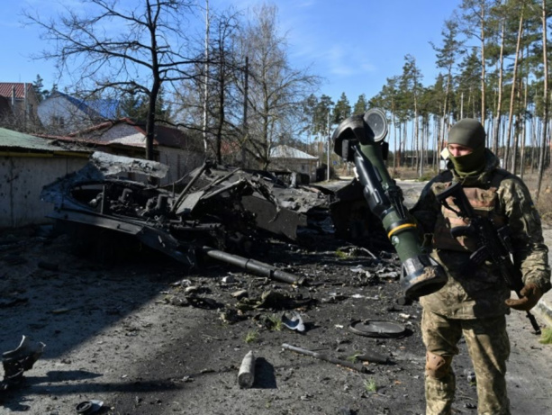 Ukraine: l'armée russe déclare avoir frappé un centre d'entraînement militaire près de la frontière polonaise
