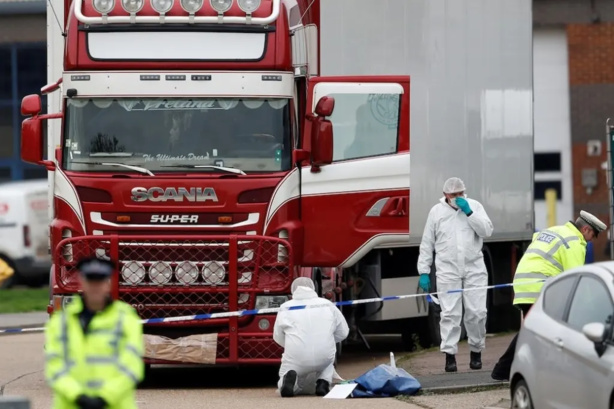 États-Unis: au moins 40 morts découverts dans un camion-charnier au Texas