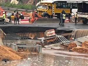 Effondrement d’une partie du Pont de l’Émergence : “La CSE n'est liée ni de près ni de loin aux dégradations observées" (Direction) Effondrement d’une partie du Pont de l’Émergence : “La CSE n'est liée ni de près ni de loin aux dégradations observées" (Direction)