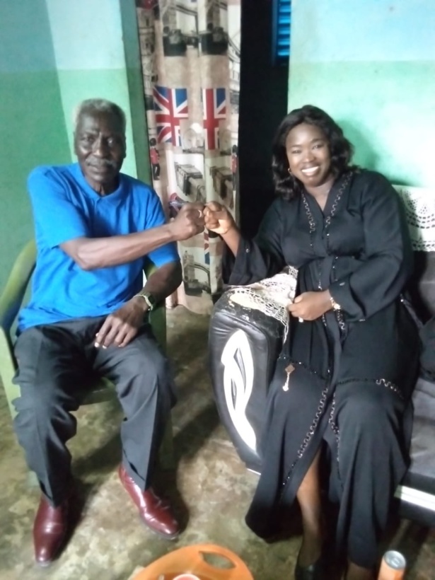 Oussouye : l'ancien champion de Judo Ankilin Diabone reçoit la candidate de Benno Dieynaba Goudiaby Oussouye : l'ancien champion de Judo Ankilin Diabone reçoit la candidate de Benno Dieynaba Goudiaby